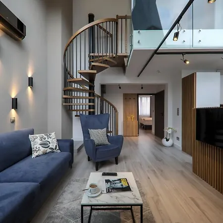 Odrzanska Old Town Apart Otel 4*