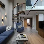 Odrzanska Old Town 아파트호텔 4*