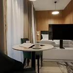 아파트호텔 Odrzanska Old Town 4*