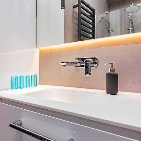 Odrzanska Old Town Aparthotel 4*