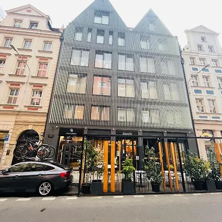 Odrzanska Old Town Aparthotel 4*