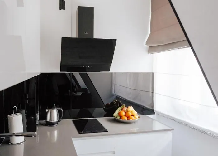 Aparthotel Odrzanska Old Town 4*